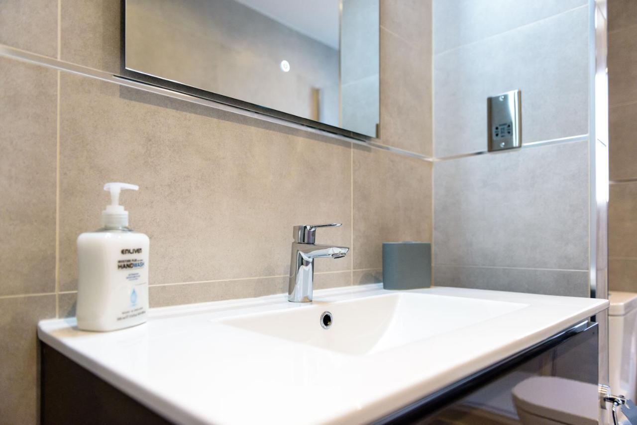Brand New Luxury 2 Beds Apartment At The Residence-Hosted By Sweetstay 直布罗陀 外观 照片